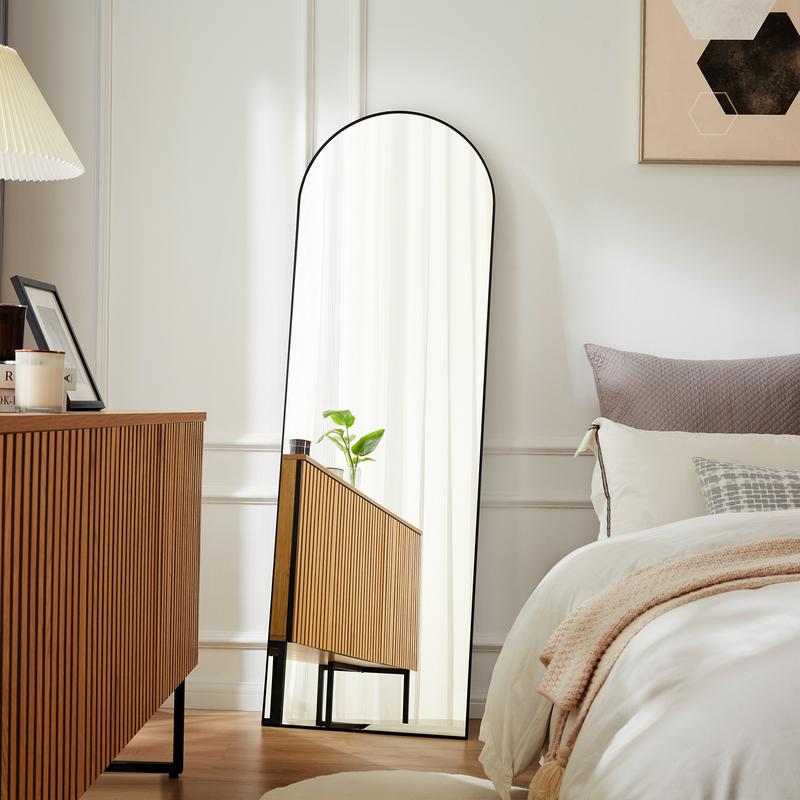 Floor standing mirror with stand