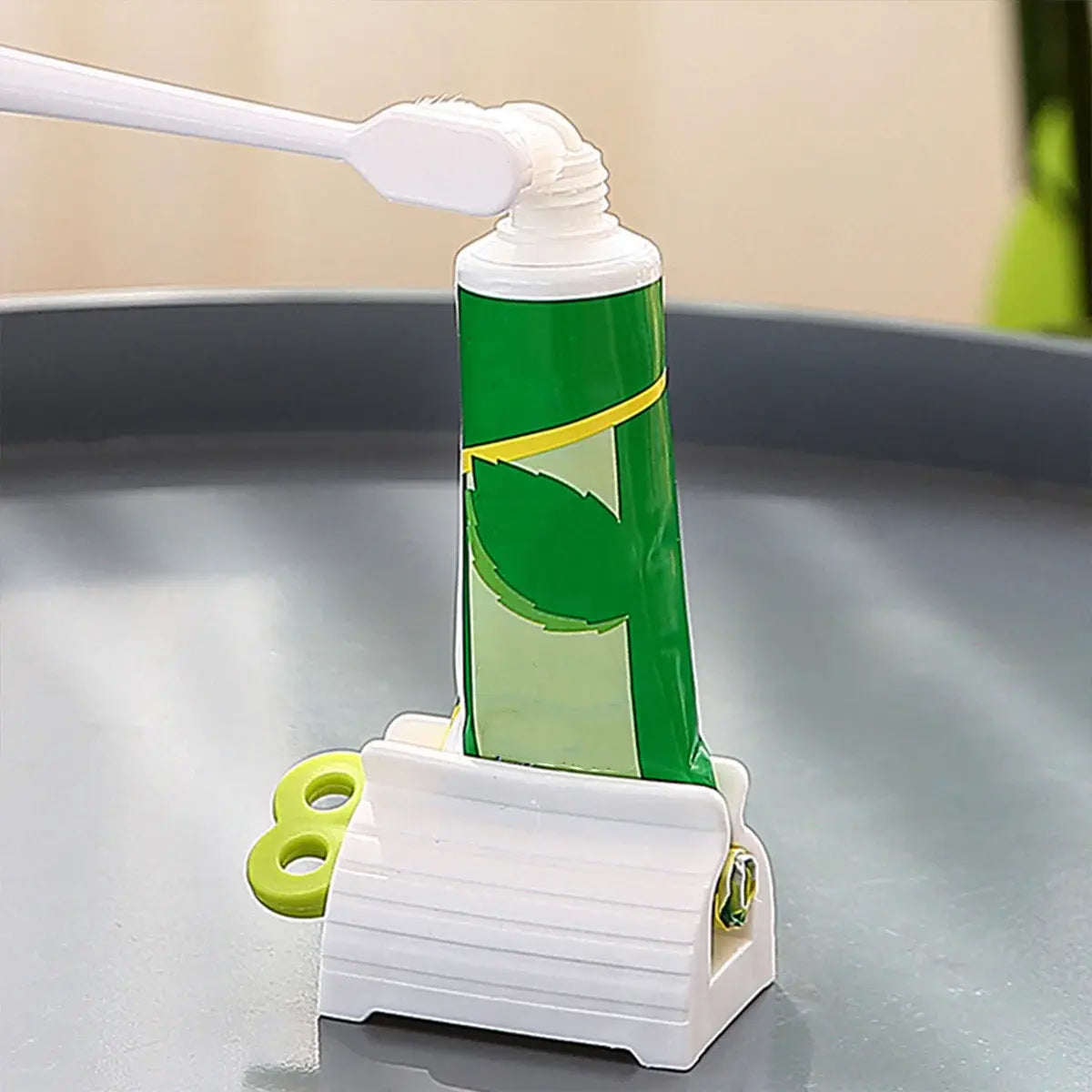 Toothpaste Squeezer Rolling Tube